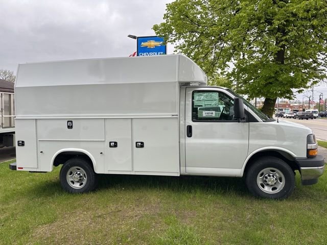 2026 Chevrolet Express 3500