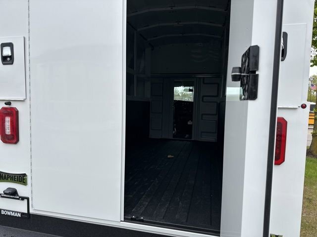 2026 Chevrolet Express 3500