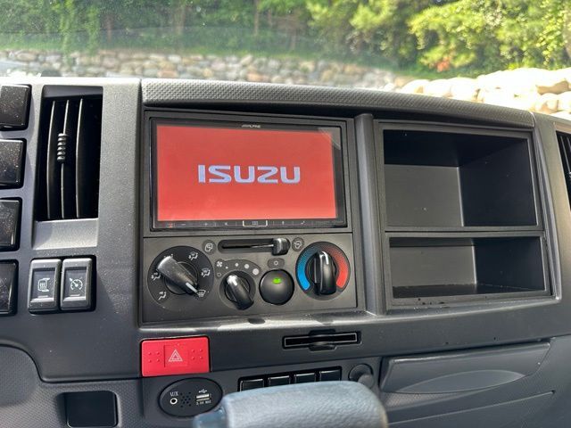 2026 Isuzu NPR HD