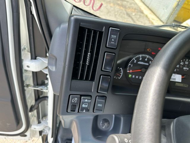2026 Isuzu NPR HD