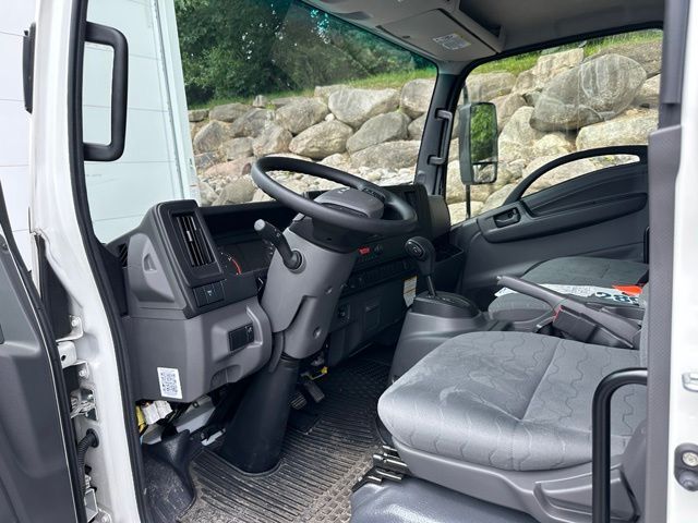 2025 Isuzu NPR XD