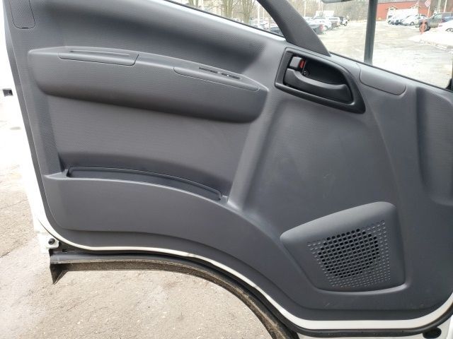 2024 Isuzu NPR HD