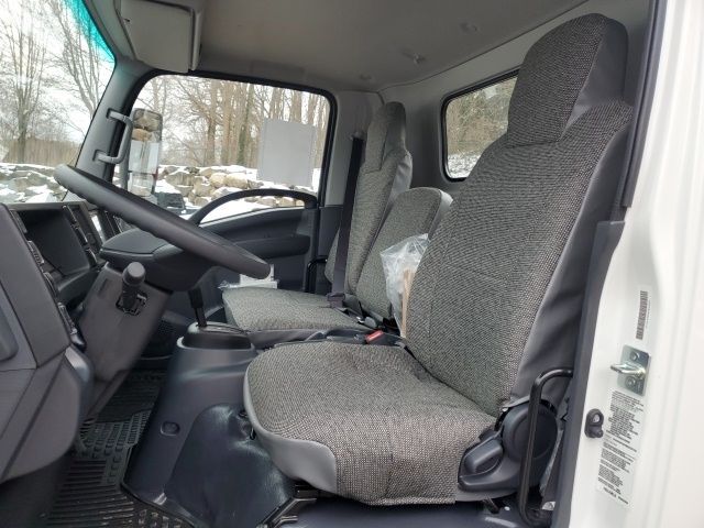 2024 Isuzu NPR HD