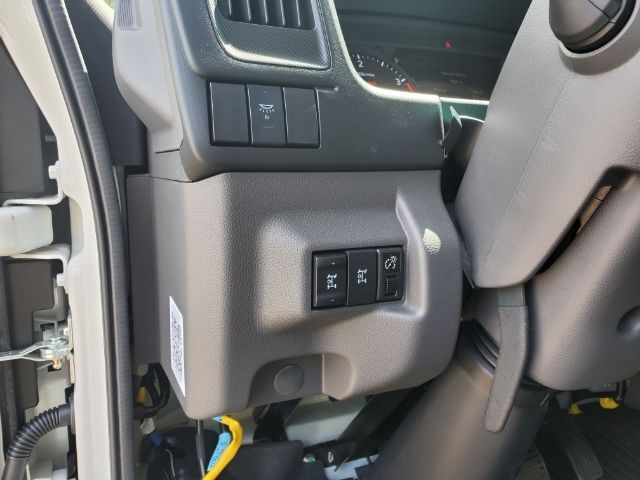 2025 Isuzu NPR XD