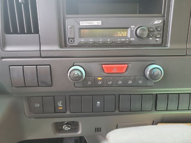 2025 Isuzu NPR XD