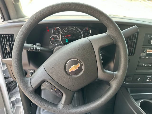 2025 Chevrolet Express 3500