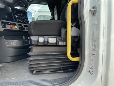 2022 Freightliner CASCADIA 126