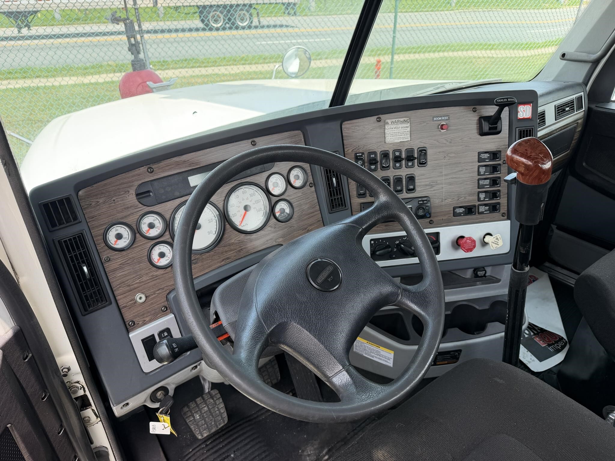 2012 Freightliner CORONADO 114