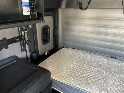 2022 Freightliner Cascadia