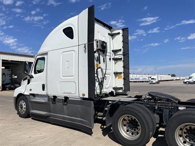 2022 Freightliner Cascadia