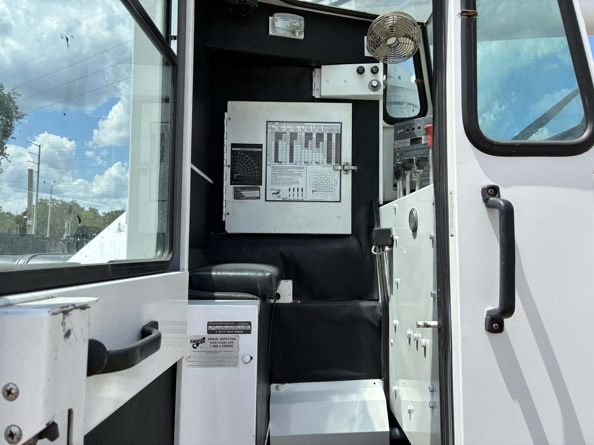 2012 Freightliner COLUMBIA