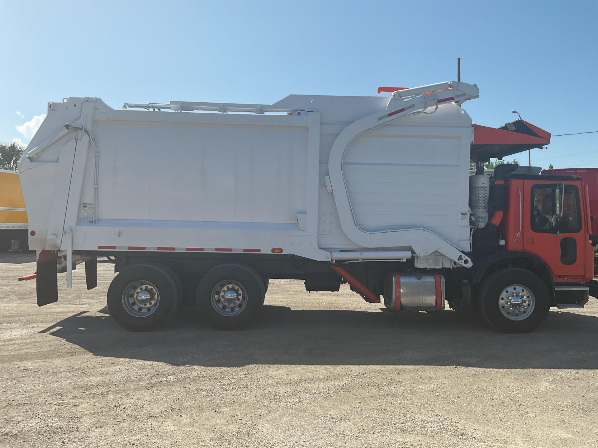 2013 Mack 600