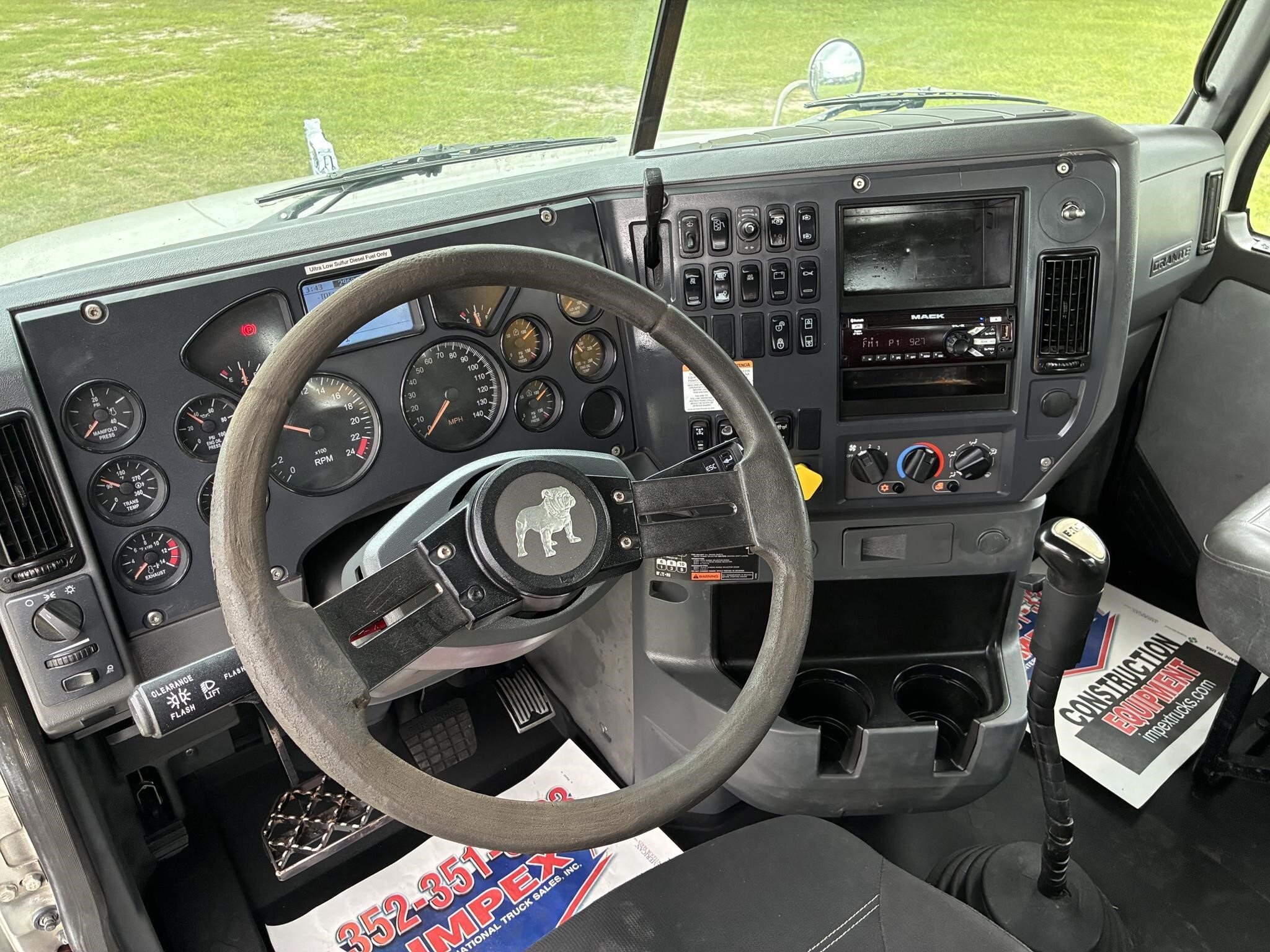 2017 Mack GRANITE GU713
